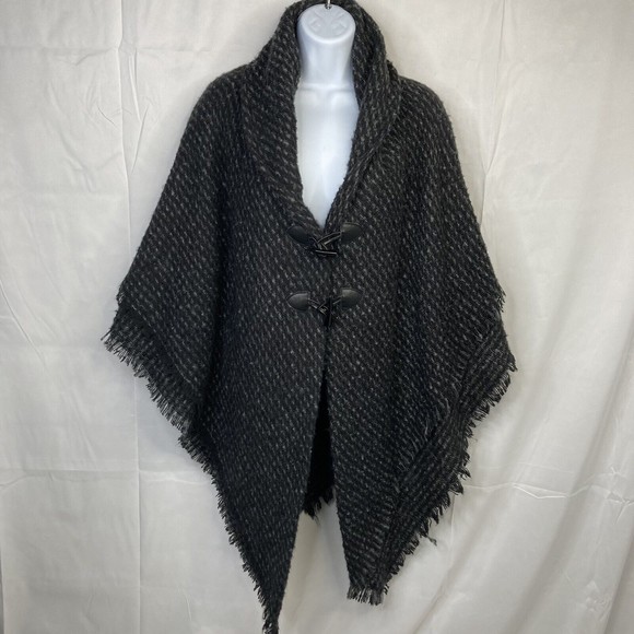 Sonoma poncho shawl Toggle Womens one size black gray knit fringe boho  nwt - Picture 2 of 10